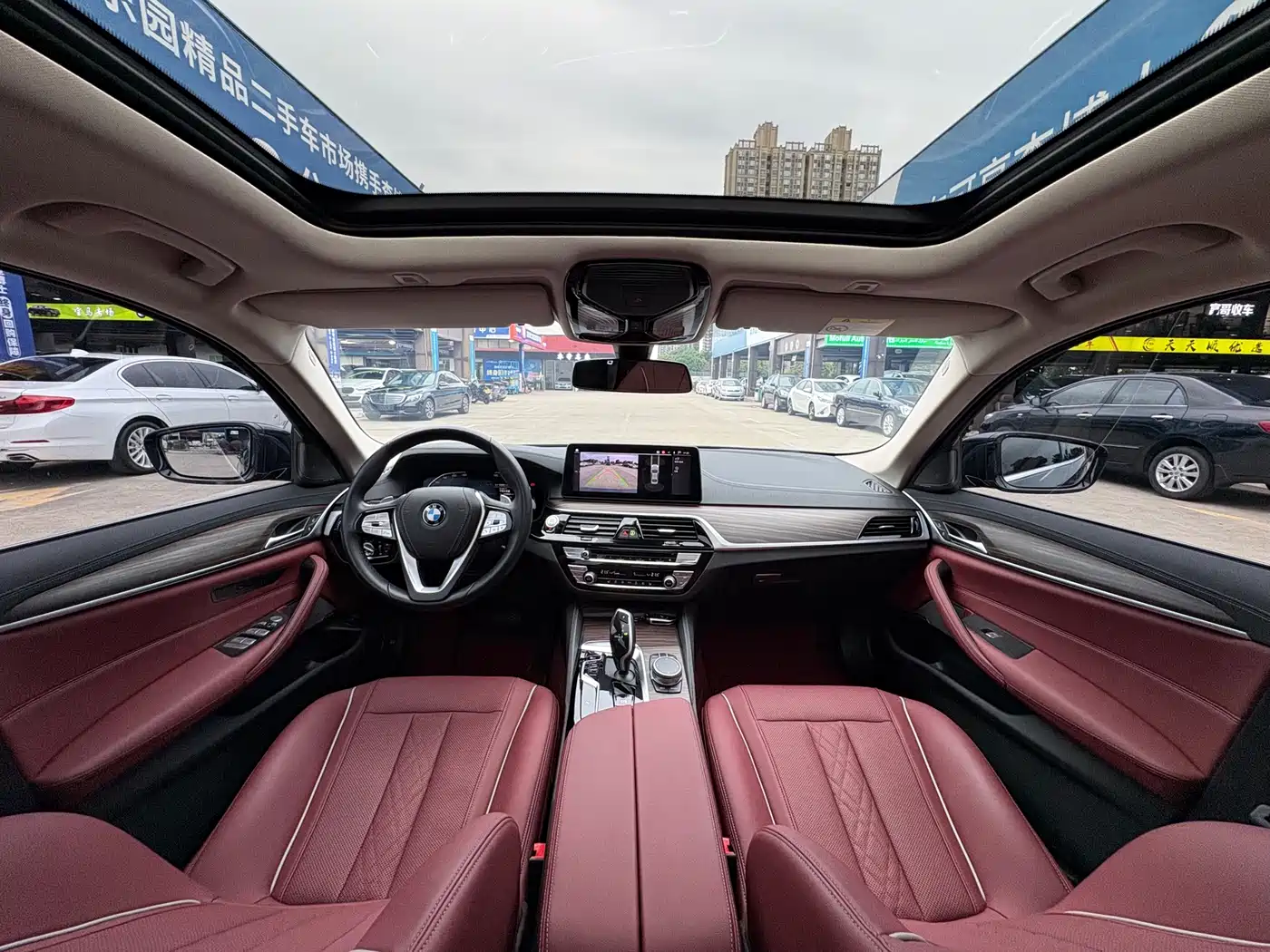 BMW 5 Series 2023 530Li Leading Luxury Package фото 10