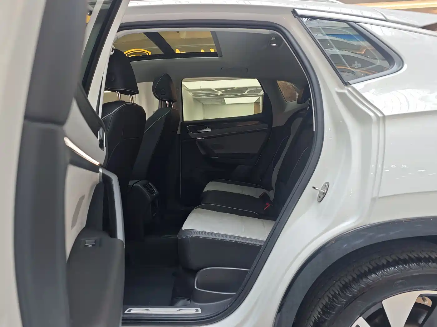 Volkswagen Tayron X 2023 2023 330TSI 2WD Premium High-Performance Edition