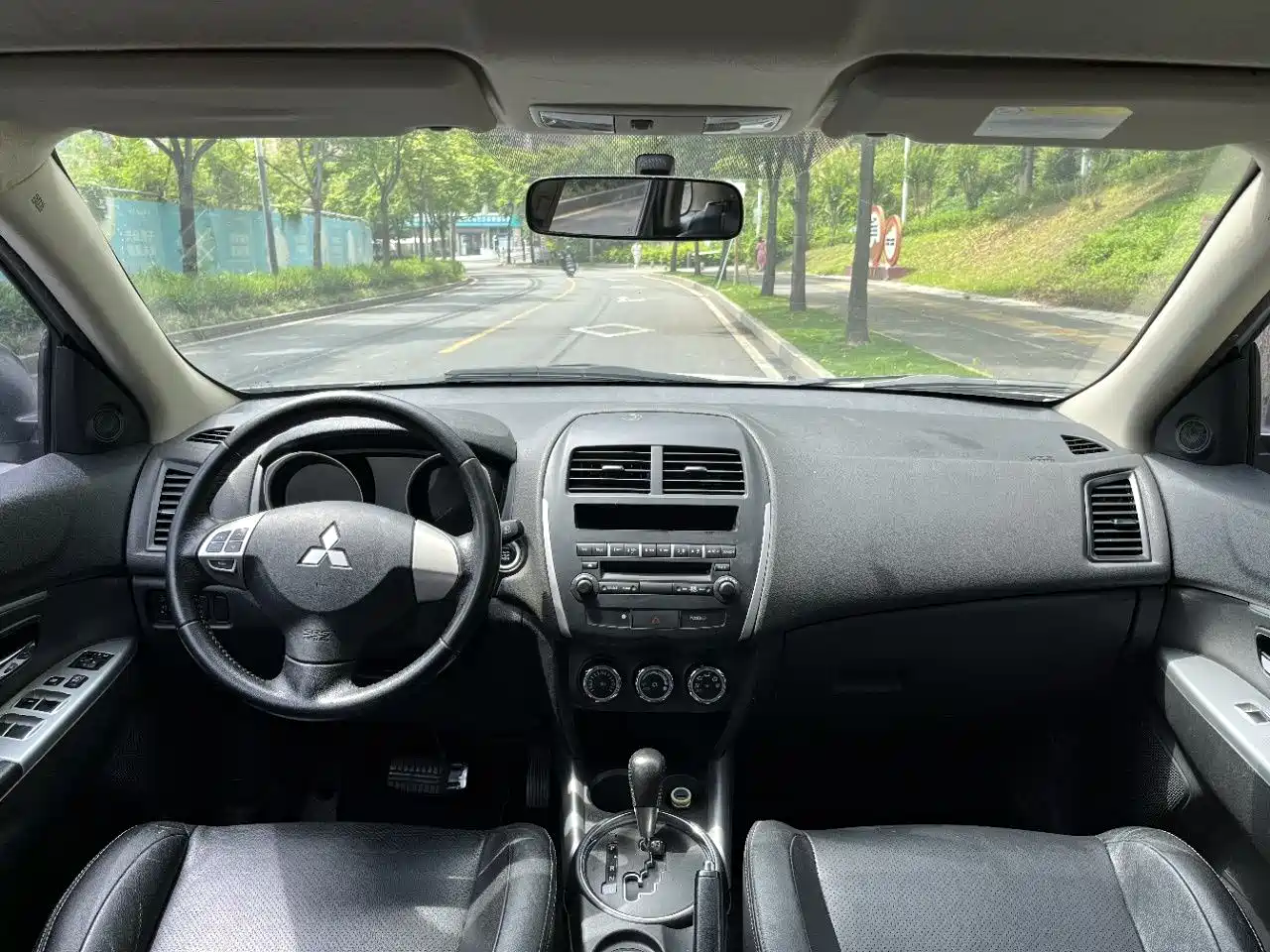 Mitsubishi ASX 2017 2016 2.0L CVT 2WD Navigation Edition