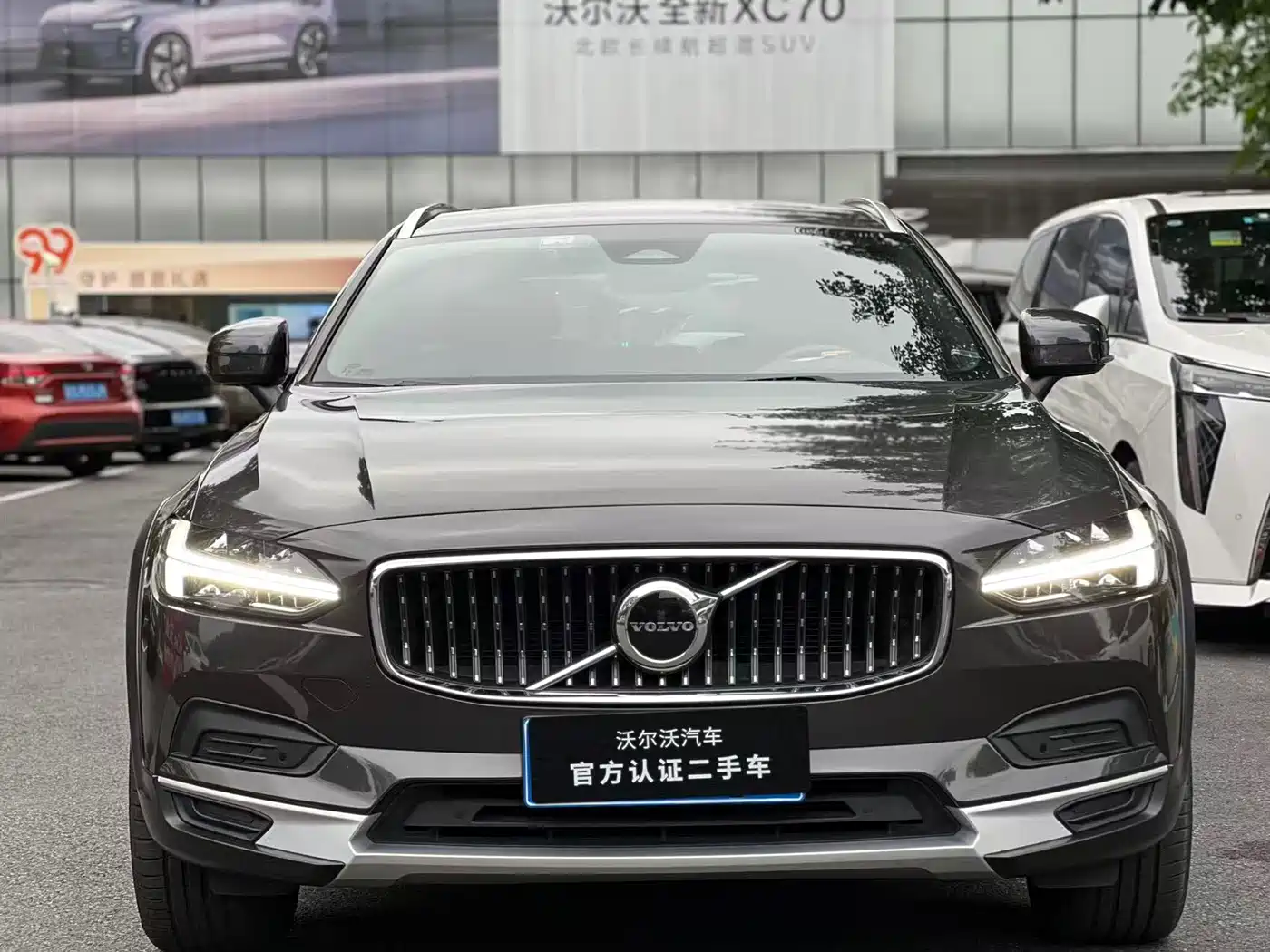 VOLVO V90