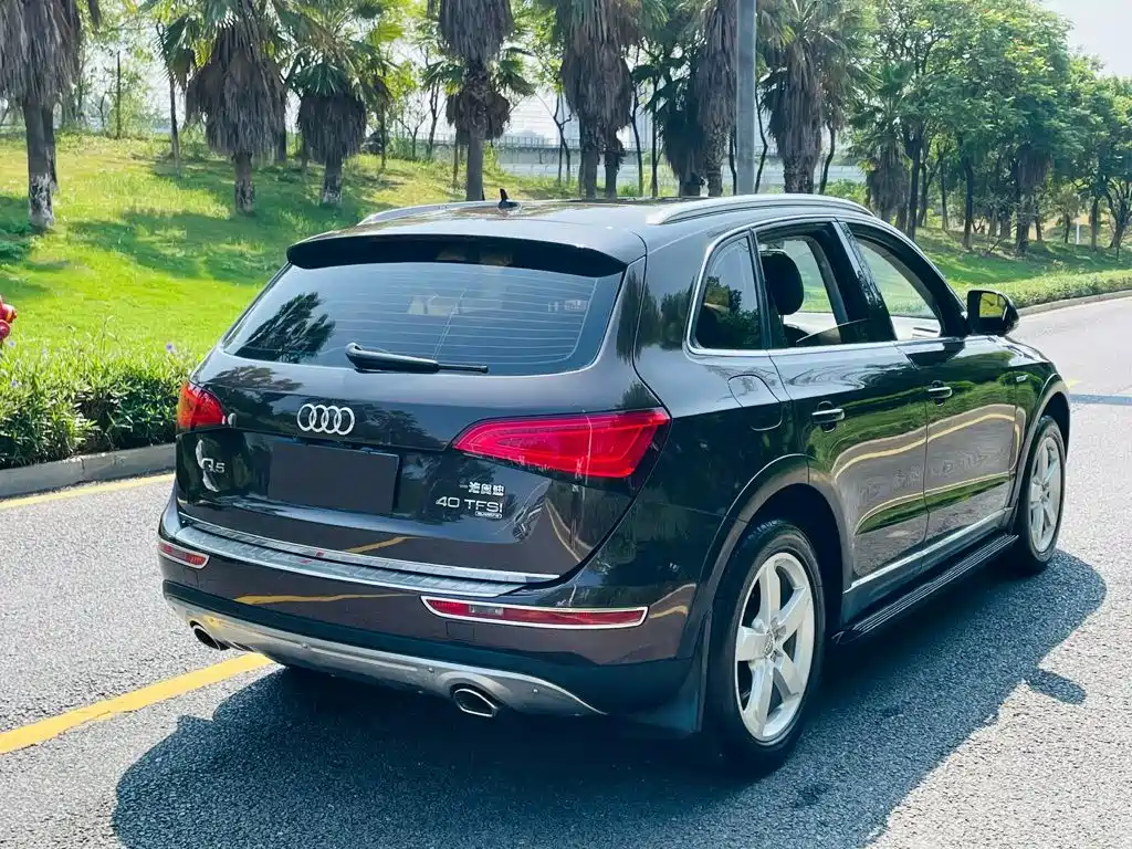 Photo 4 - Audi Q5
