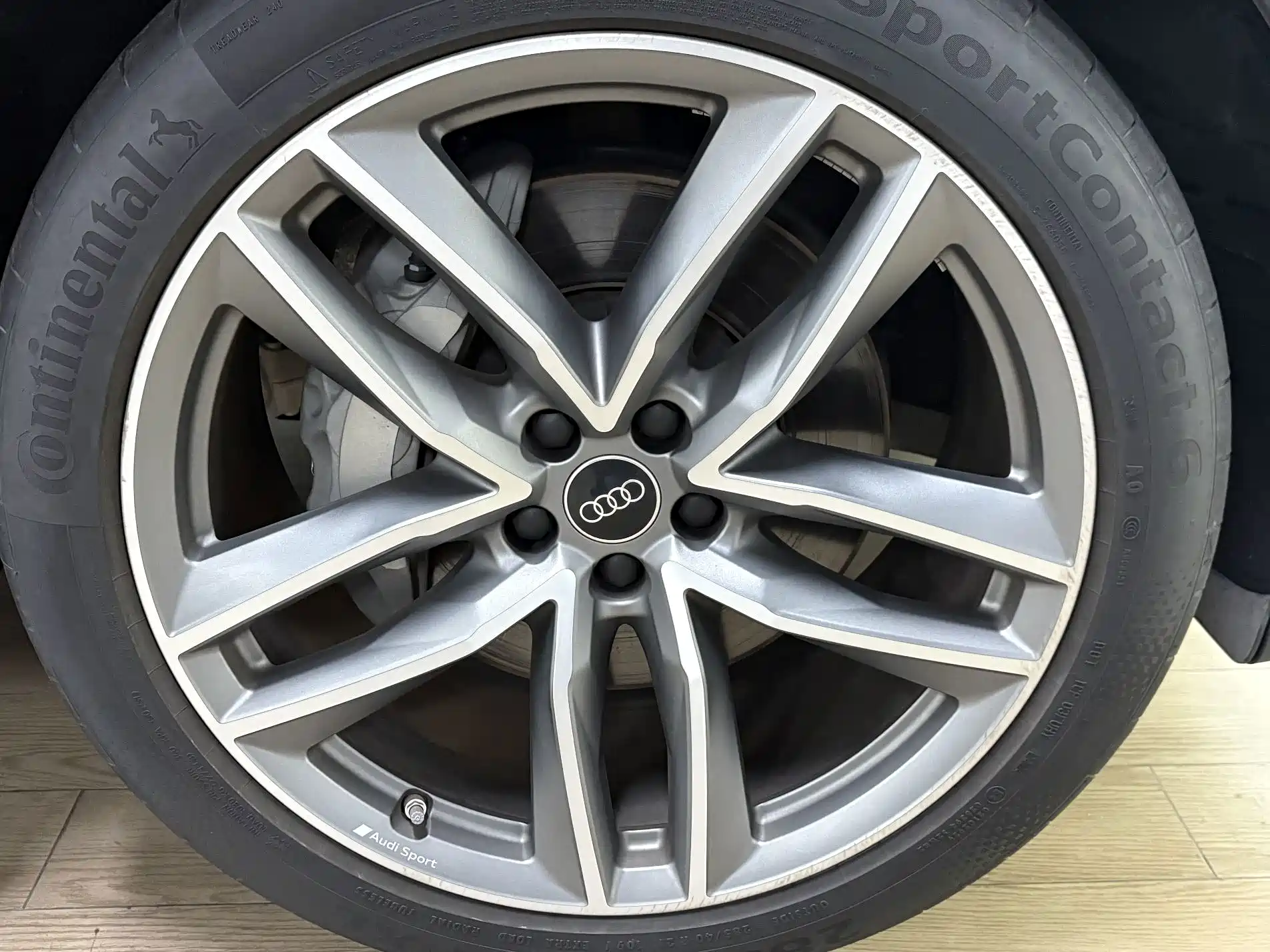 صورة 14 - Audi Q7