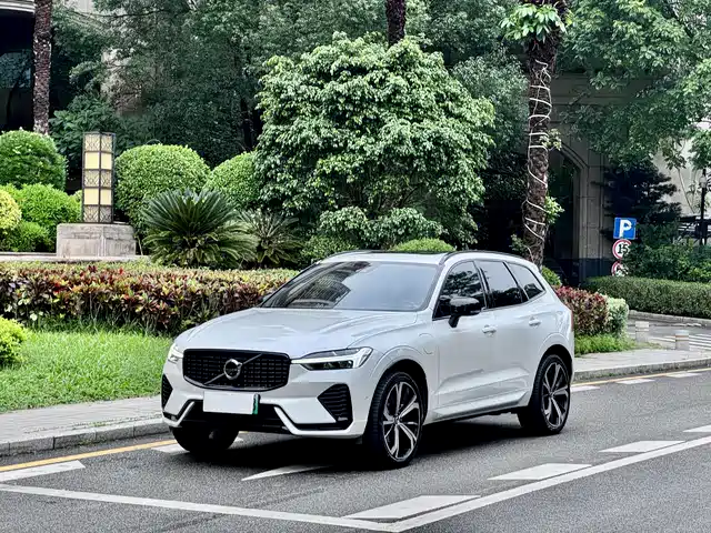 volvo xc60-plug-in-hybrid