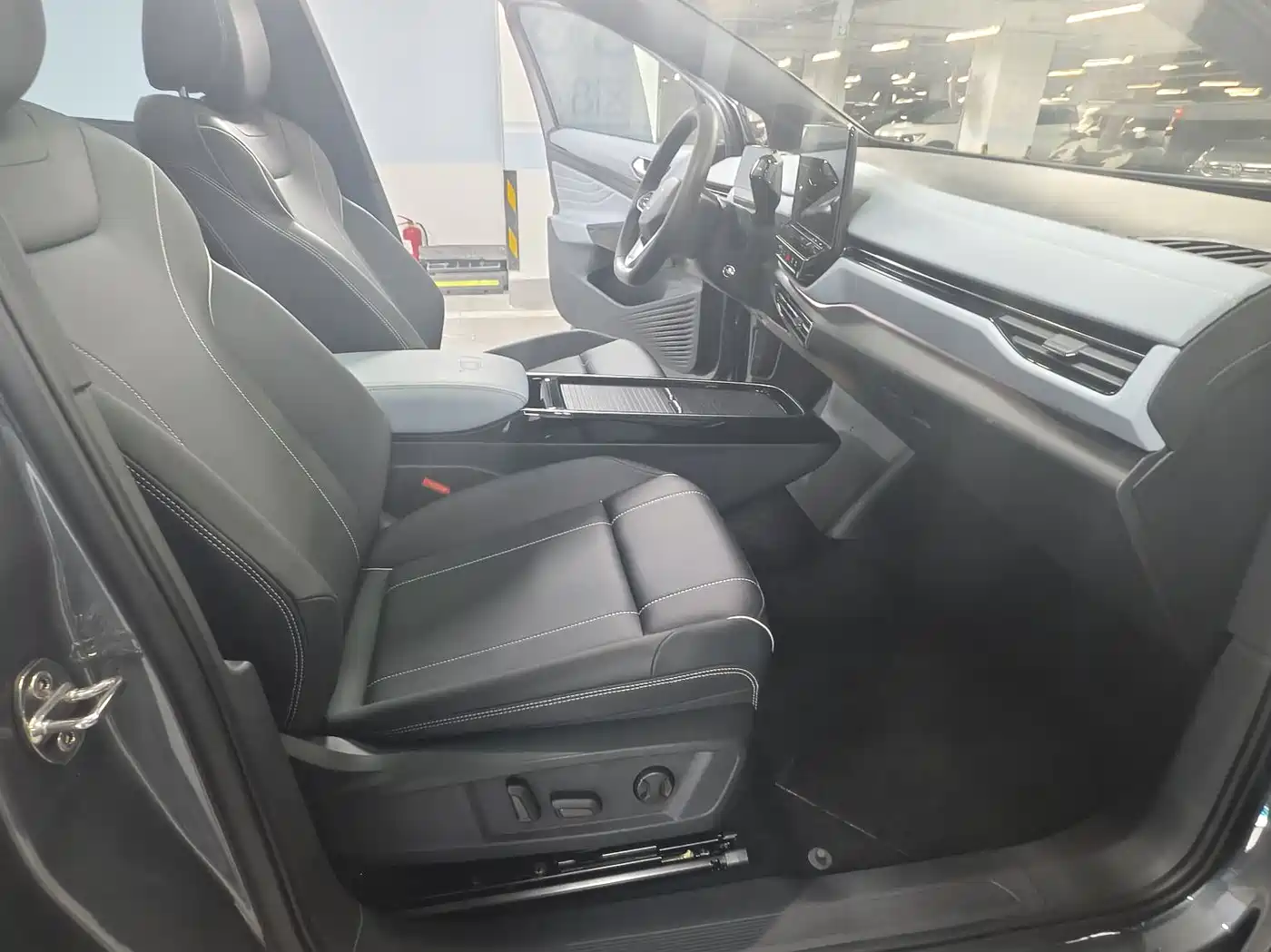 Volkswagen ID.4 X 2024 Pure Intelligent Edition фото 18