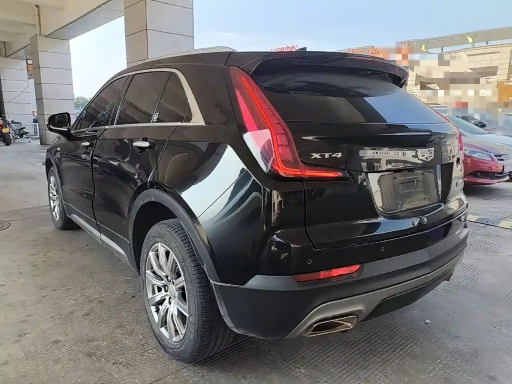 Фото 5 - Cadillac XT4