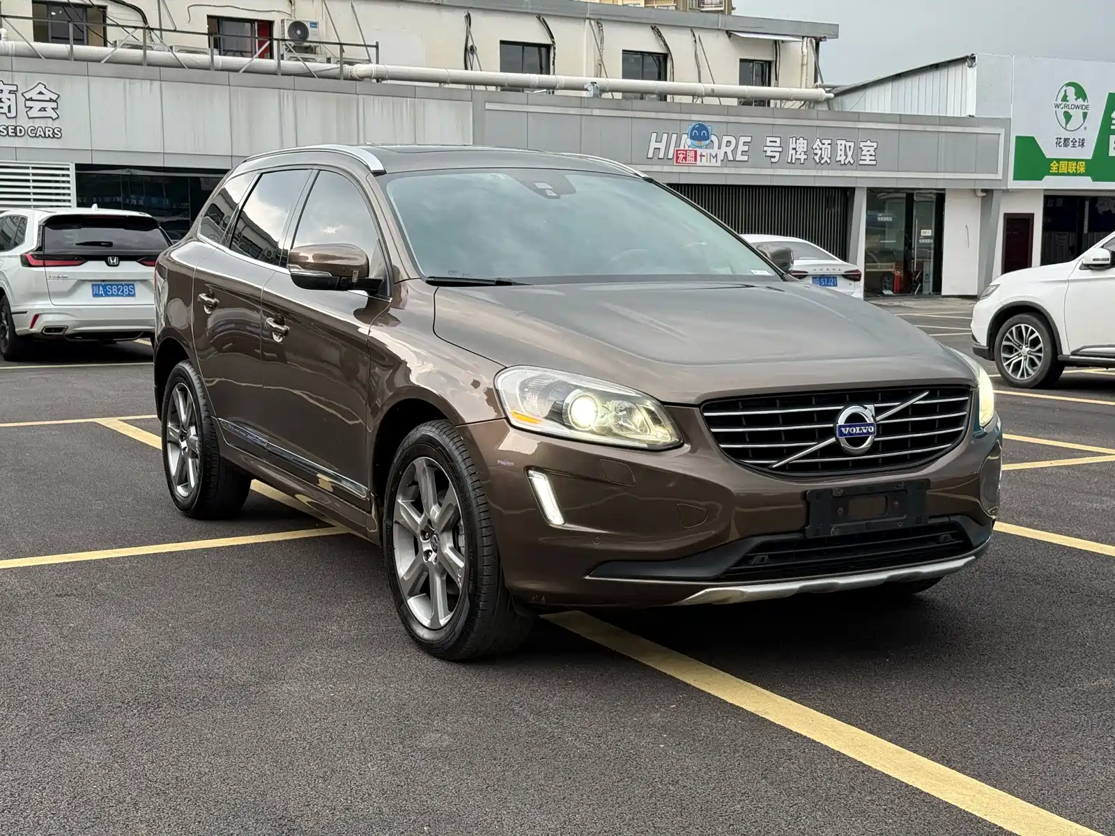 Photo 3 - Volvo XC60 (Import)