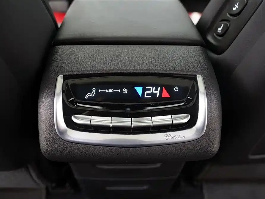 Cadillac XT6 2025 2.0T 6-Seater AWD Luxury Executive Classic фото 13
