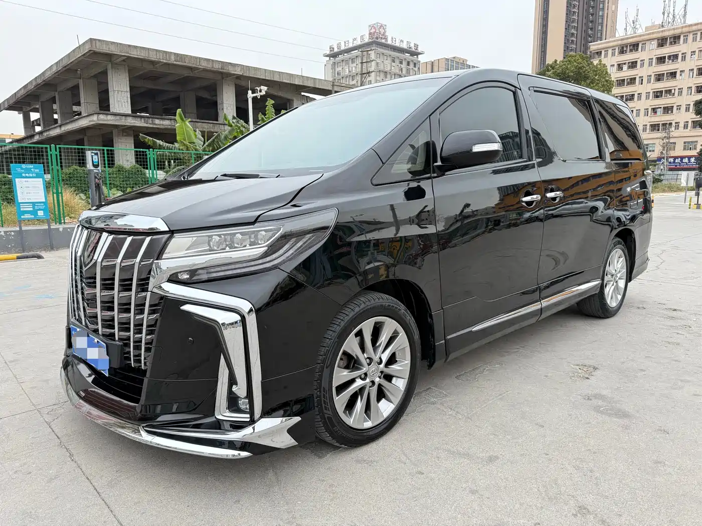 Toyota Alphard 2012 3.5L Premium Edition