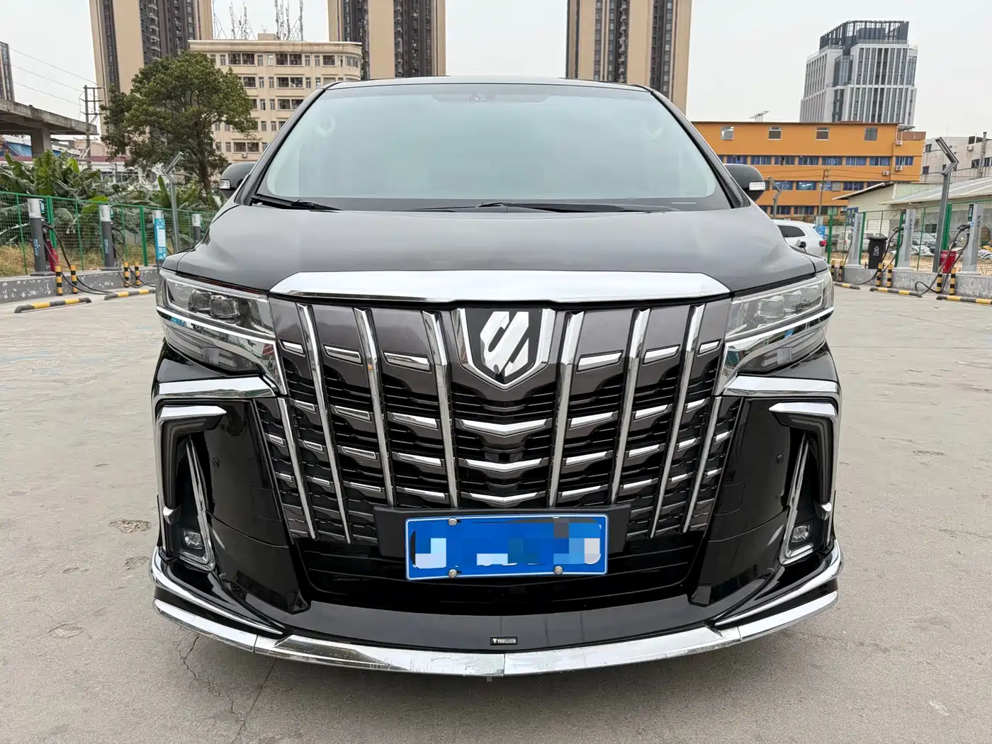 Toyota Alphard 2012 3.5L Premium Edition фото 2