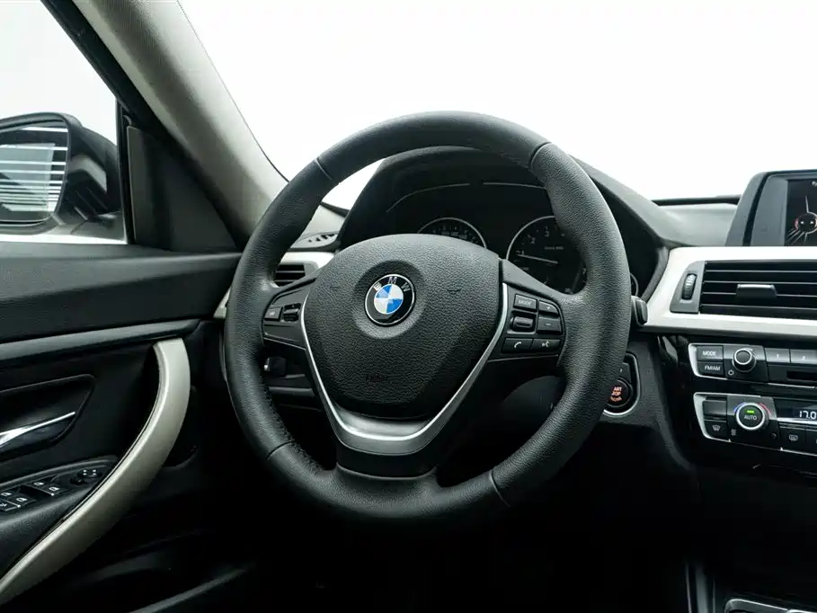 BMW 3 Series GT 2016 320i Fashion Style фото 20