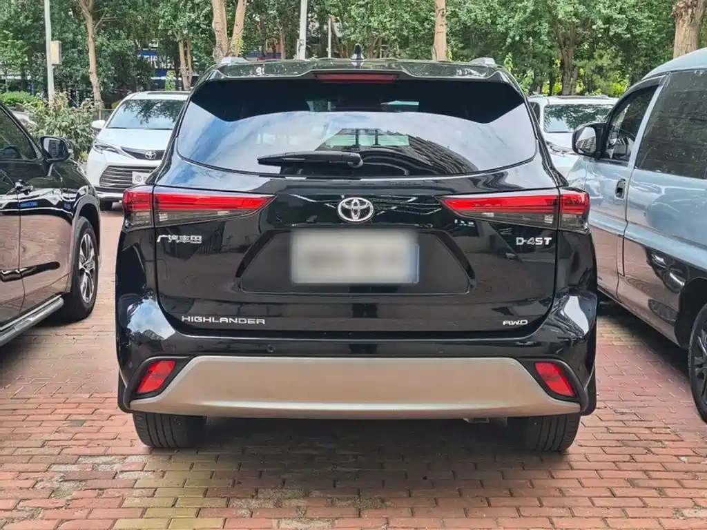 صورة 13 - Toyota Highlander