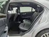 Photo 15 - Mercedes-Benz E-Class