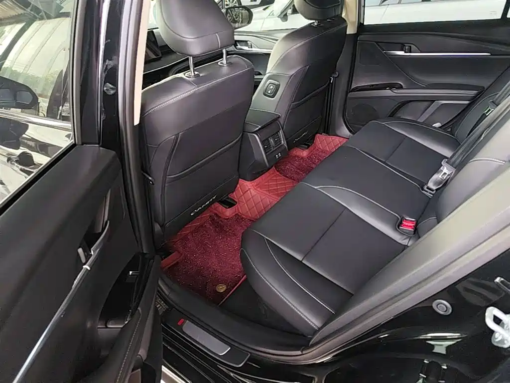 Toyota Camry 2026 Hybrid 2.0HSE Sport Lite Edition фото 17