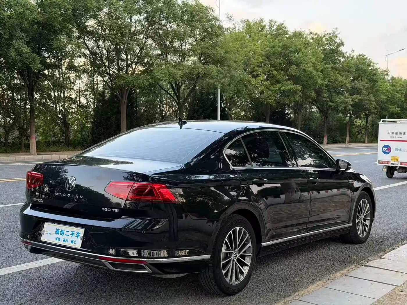 Volkswagen Magotan 2023 Model 2 Million Commemorative Edition 330TSI DSG Luxury фото 6