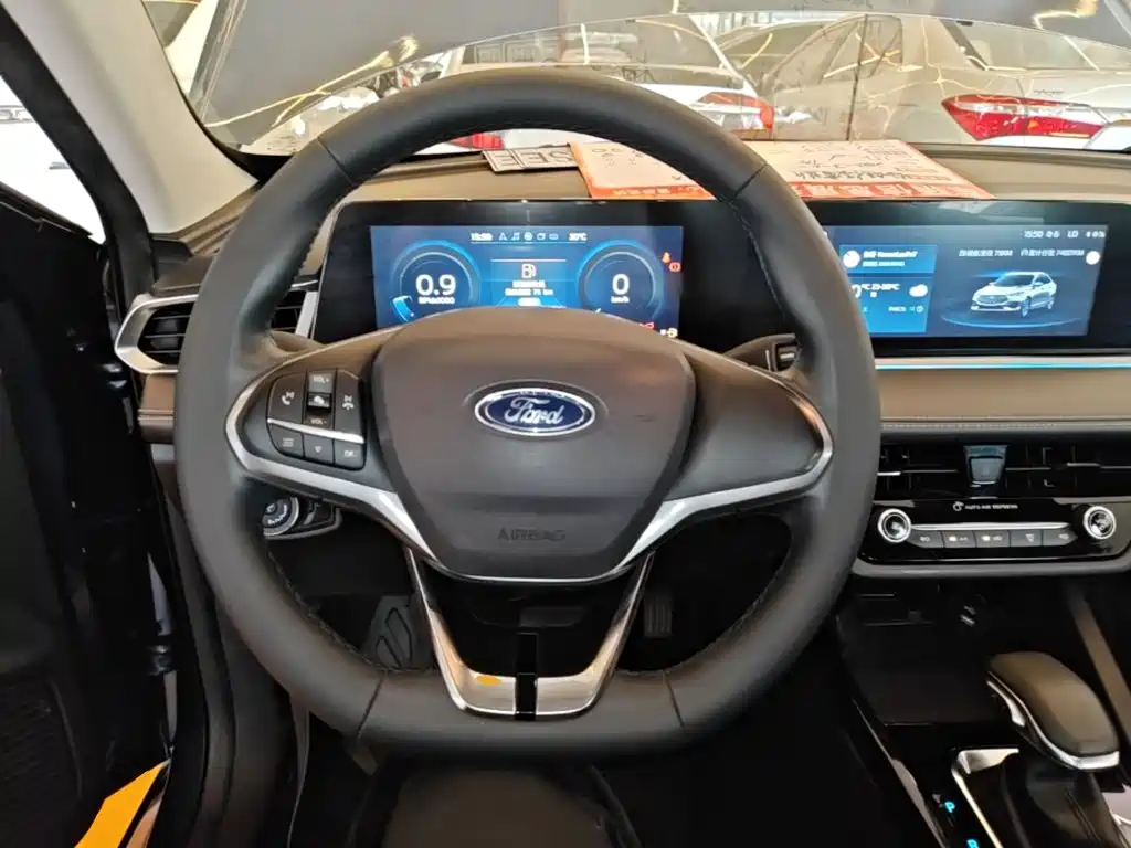 Ford Escort 2022 2021 1.5L Automatic Diamond Edition