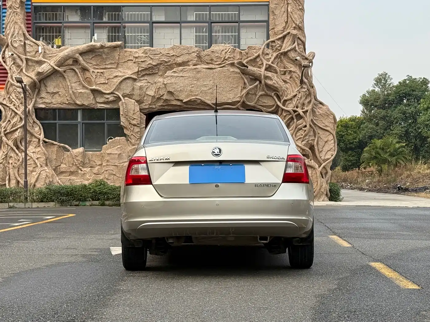 Škoda Rapid 2013 1.6L Automatic Preferred фото 5