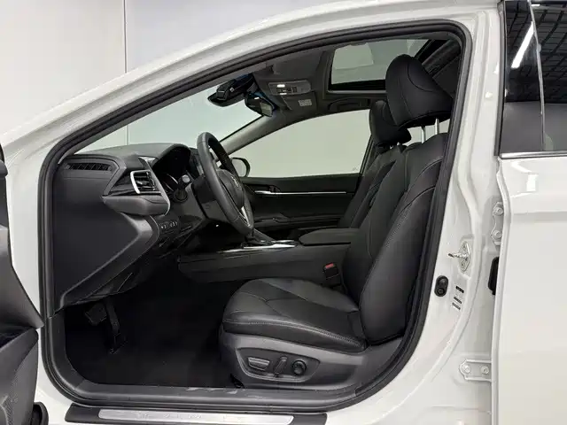 Toyota Camry 2022 2023 2.0G Luxury Edition
