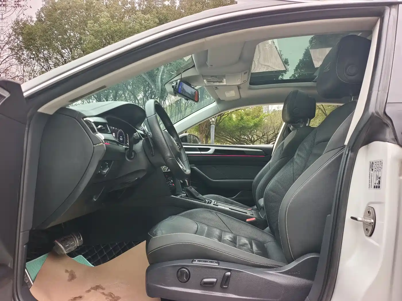 Volkswagen FAW-Volkswagen CC 2021 380TSI Eye-catching Edition фото 4