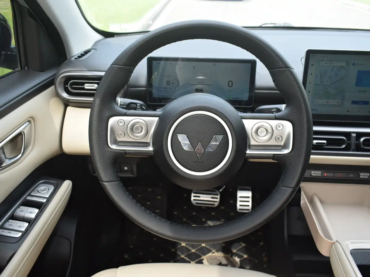 Photo 16 - Wuling Motors Wuling Binguo PLUS