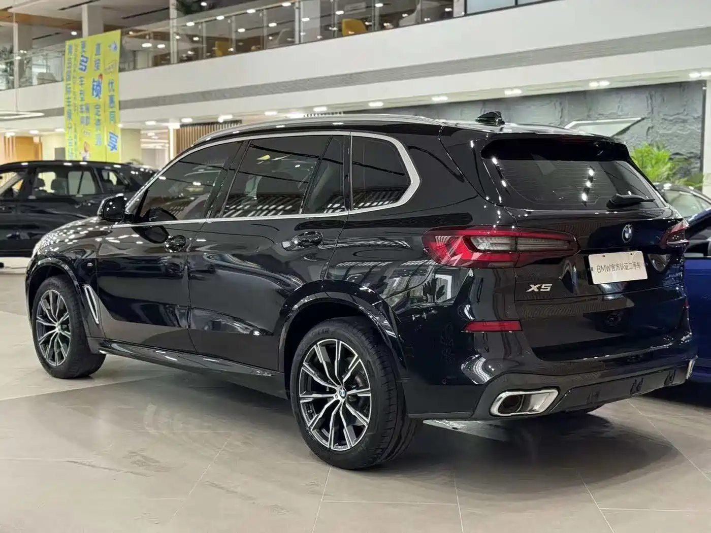 BMW X5 2022 xDrive 30Li Premium M Sport Package фото 6