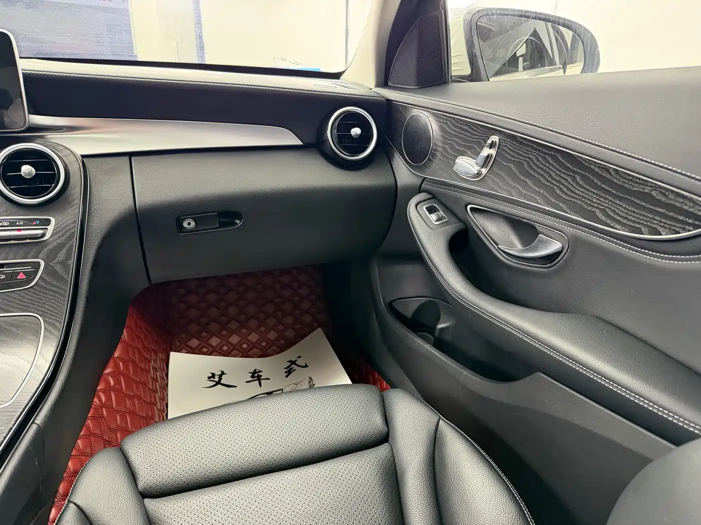 Mercedes-Benz C-Class 2017 Facelift C 180 L Fashion Sport Edition фото 10