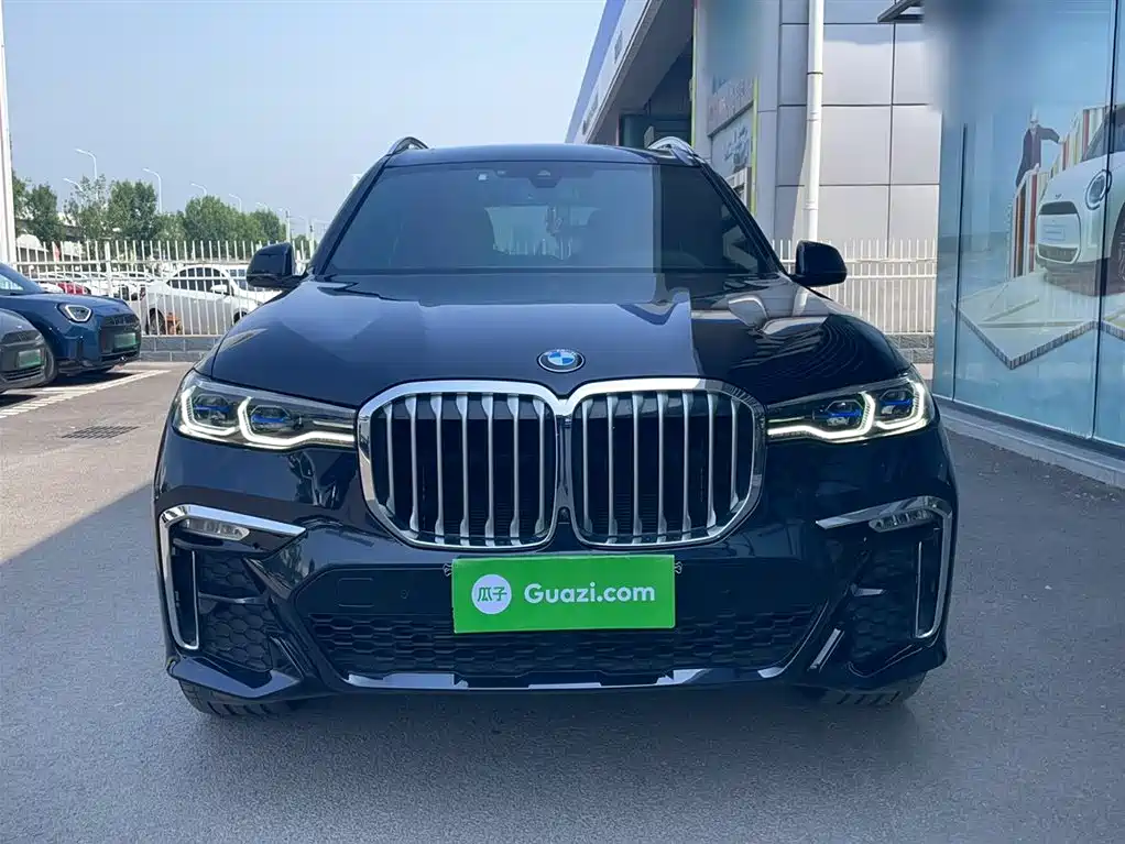 BMW X7 2022 xDrive40i Exclusive M Sport Package фото 3