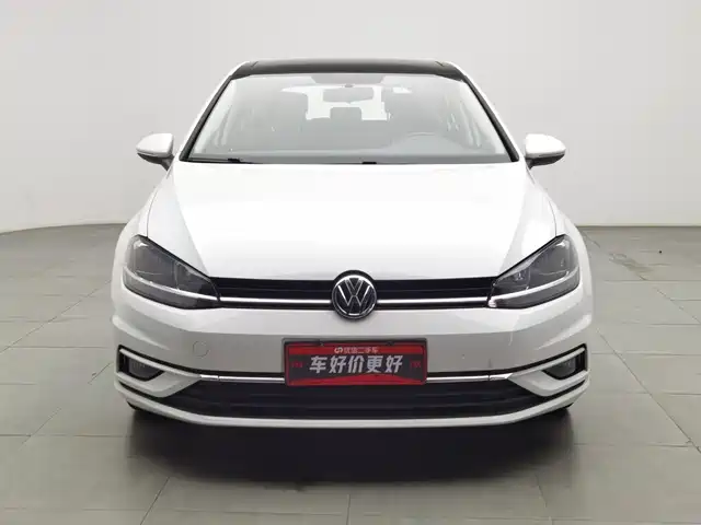 Volkswagen Golf 2018 1.6L Automatic Comfort — фото 3
