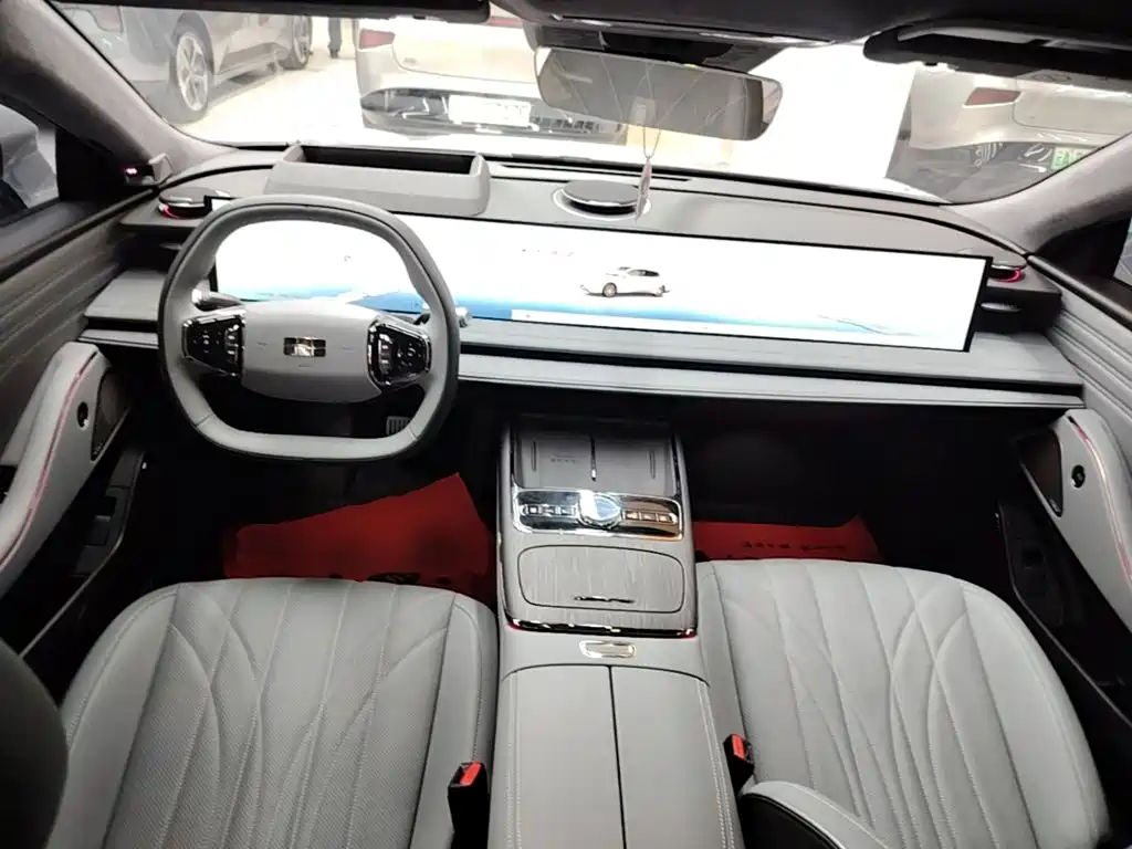 Geely Galaxy Galaxy E8 2025 2025 700km Long Voyage Smart Drive Edition