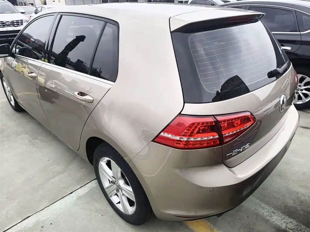 Volkswagen Golf 2014 1.4TSI Automatic Comfort фото 5
