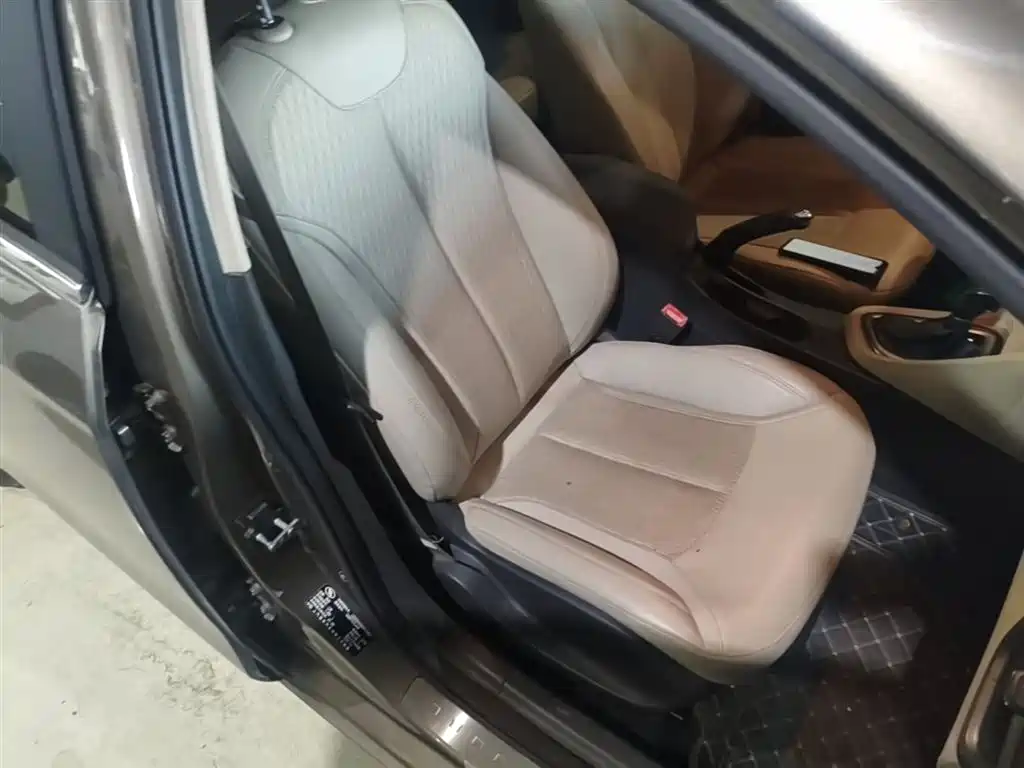 Buick Excelle 2016 15N Automatic Elite фото 25
