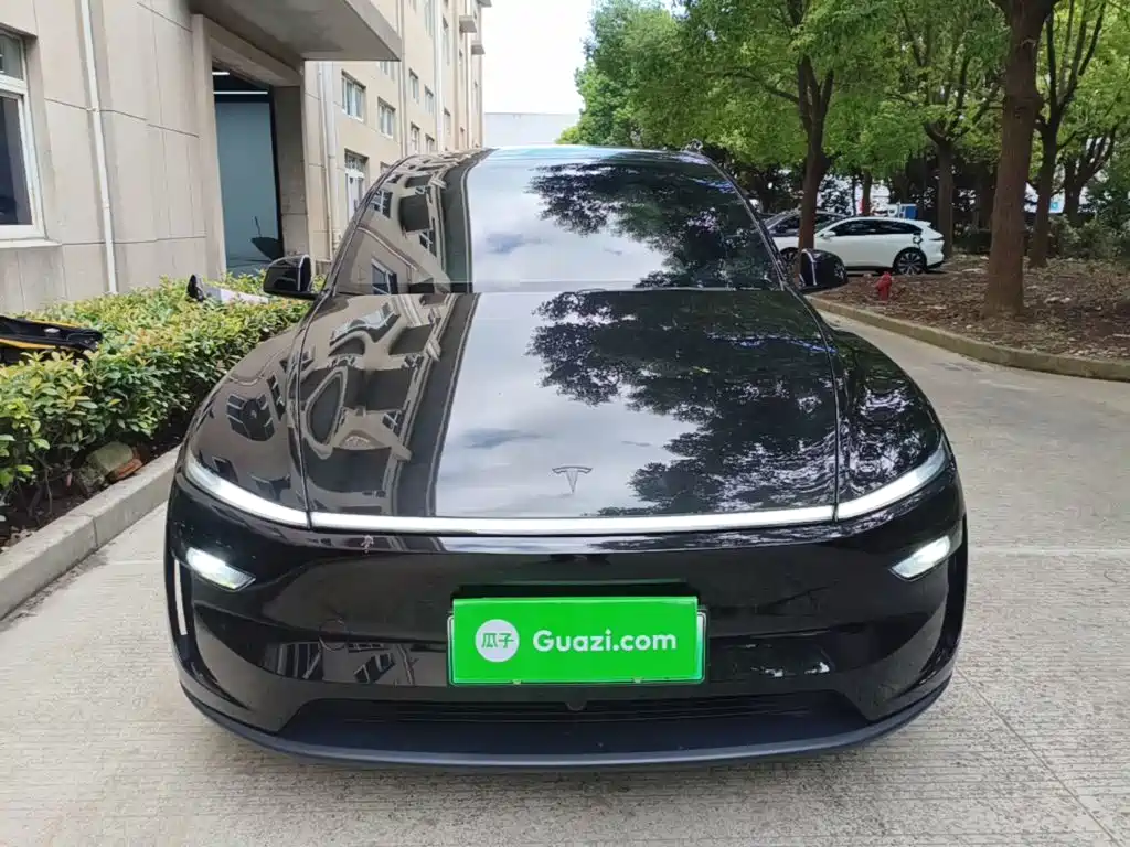 Tesla Model Y L 2025 2025 Facelift Long Range AWD