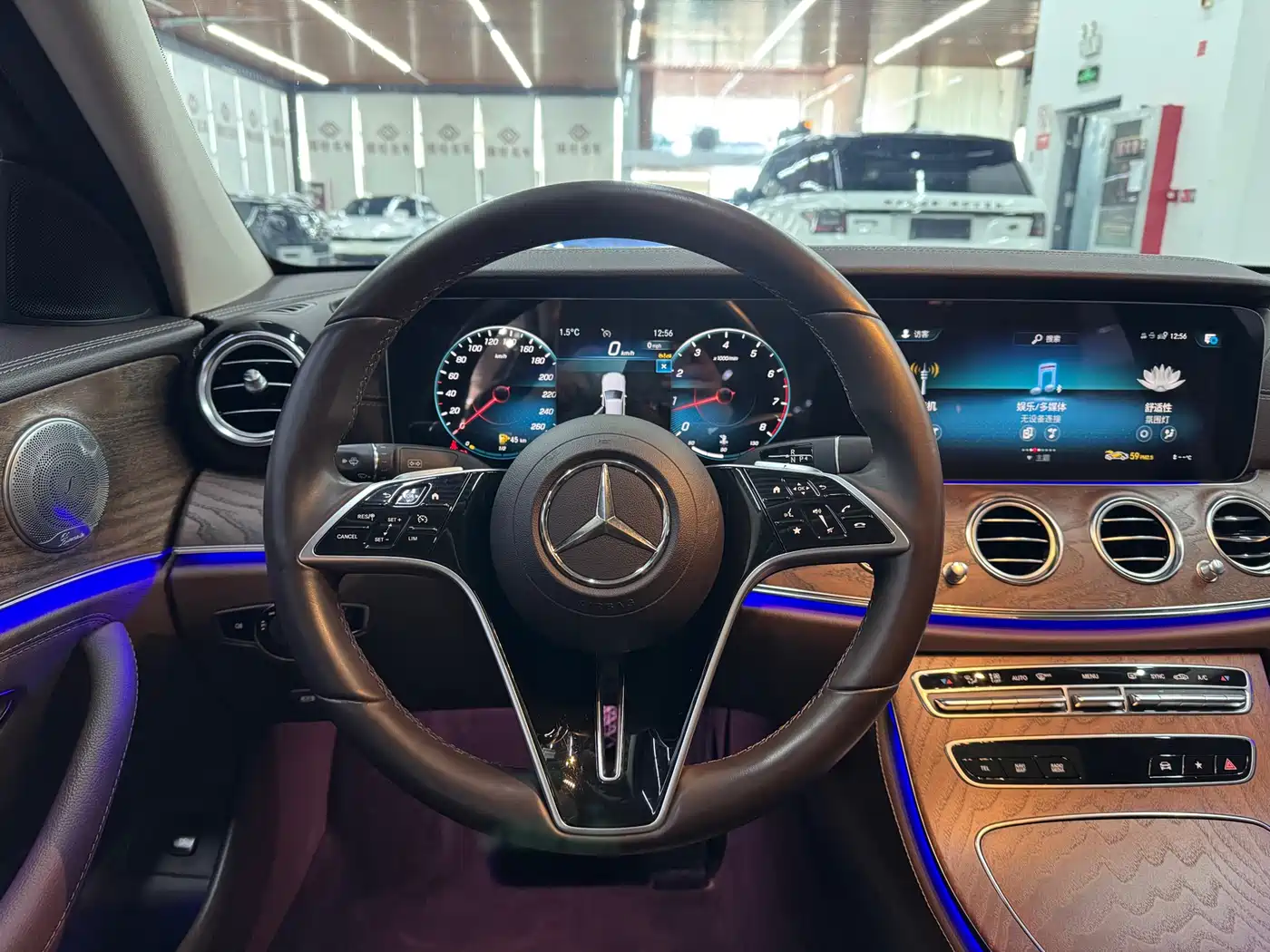 MERCEDES-BENZ E CLASS