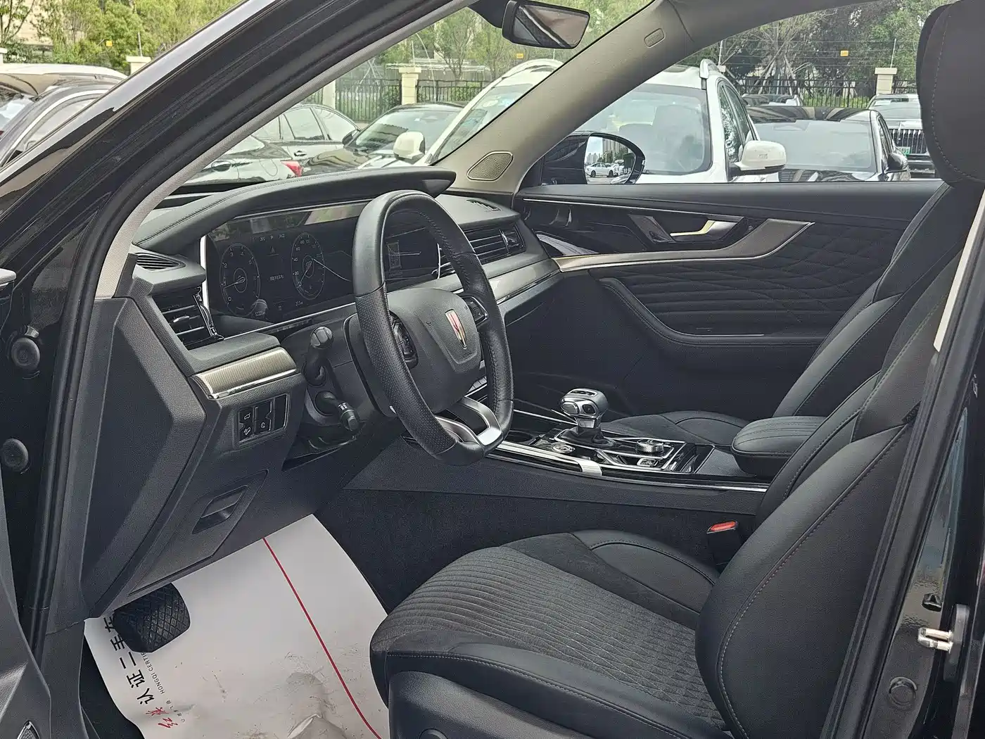 Hongqi HS5 2022 2.0T Smart Connect Joy Edition фото 19