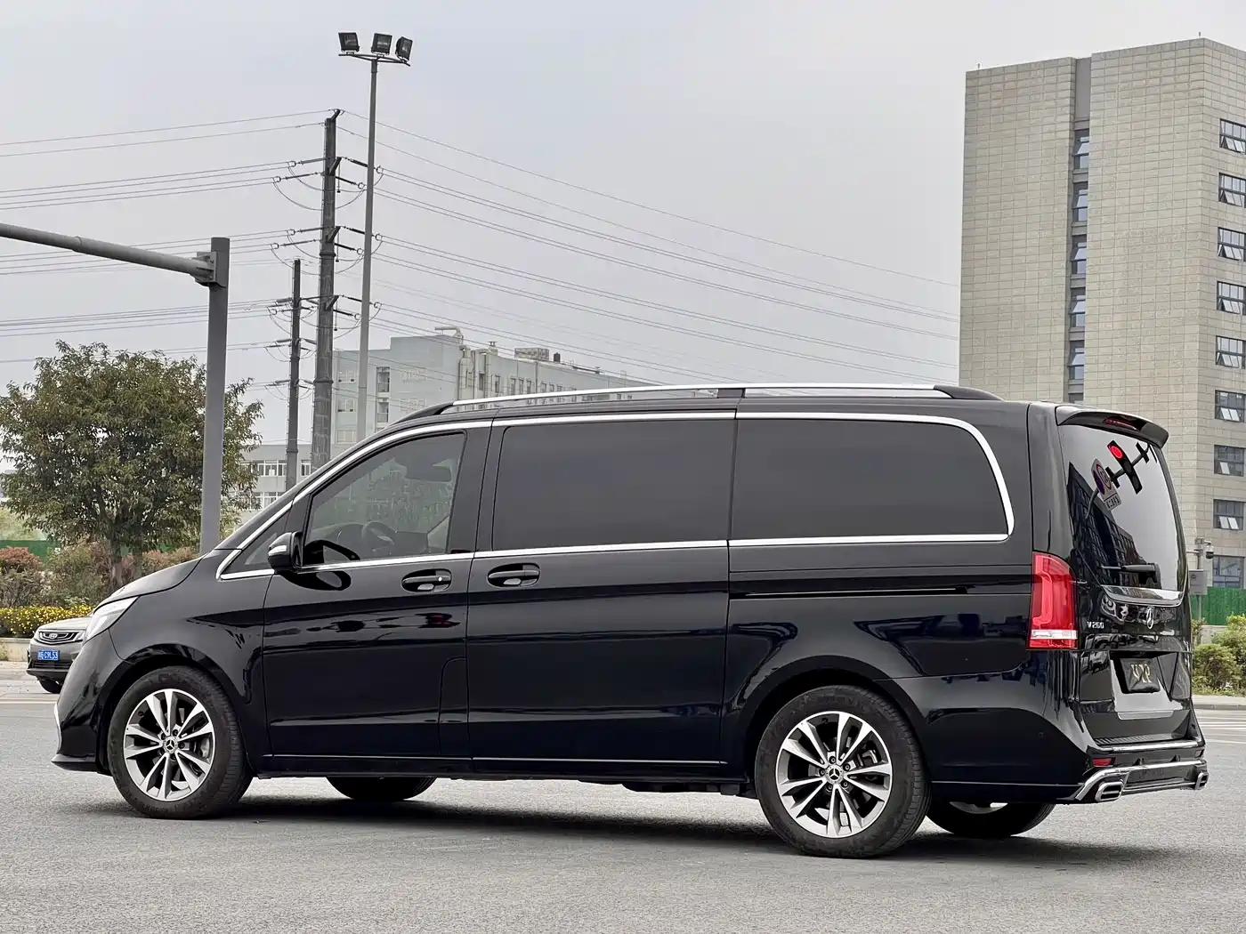Mercedes-Benz V-Class 2021 V 260 Pilot Edition фото 4