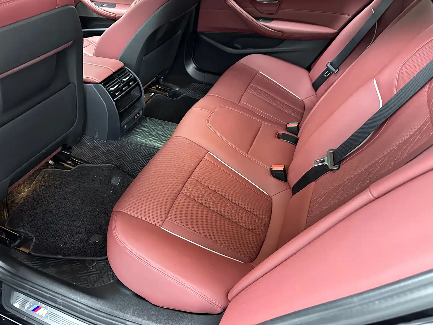 BMW 5 Series 2022 525Li M Sport Package фото 10