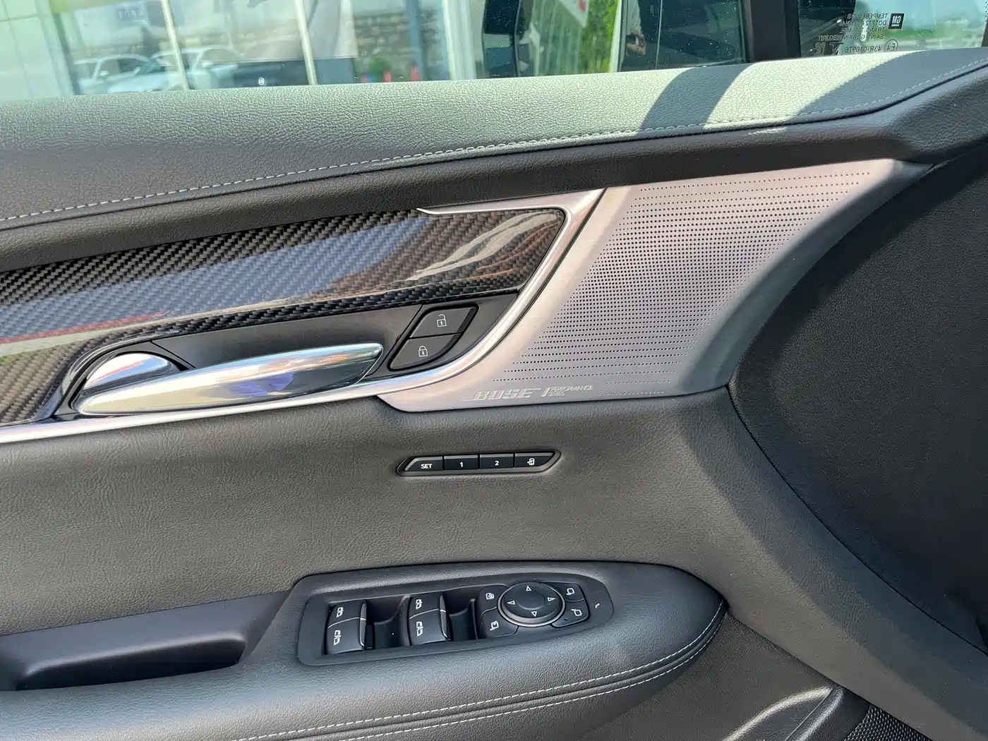 Cadillac XT6 2025 2.0T 6-Seater AWD Executive Black Label Edition фото 6