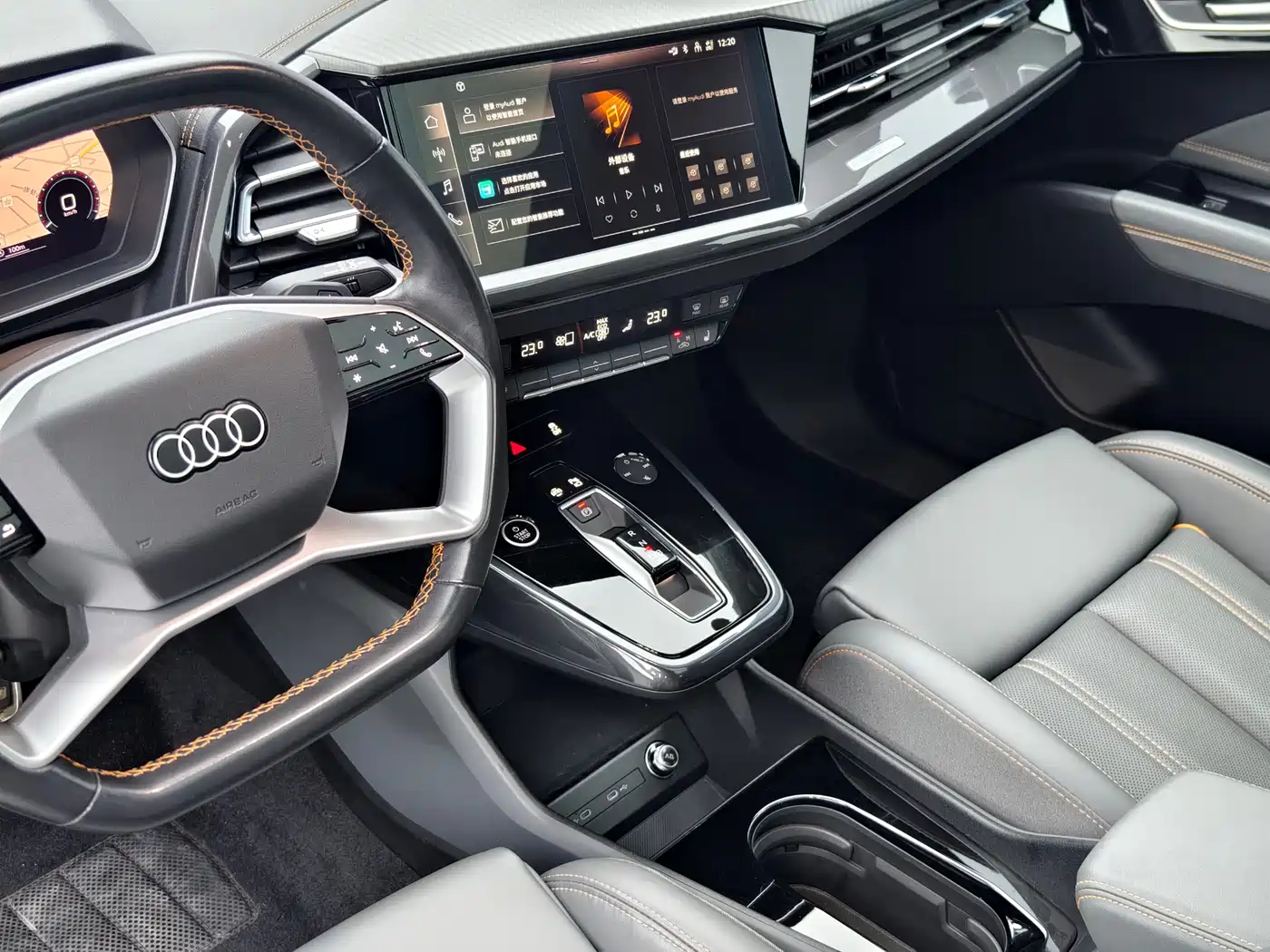 Audi Q4 e-tron 2023 40 e-tron Innovation Edition фото 10