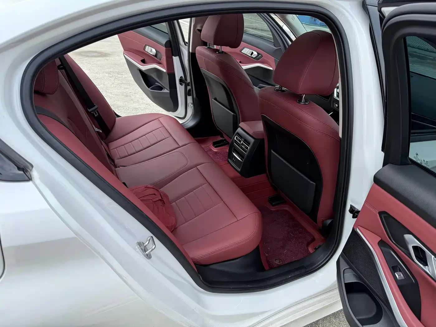 BMW 3 Series 2021 320i Sport Package фото 6