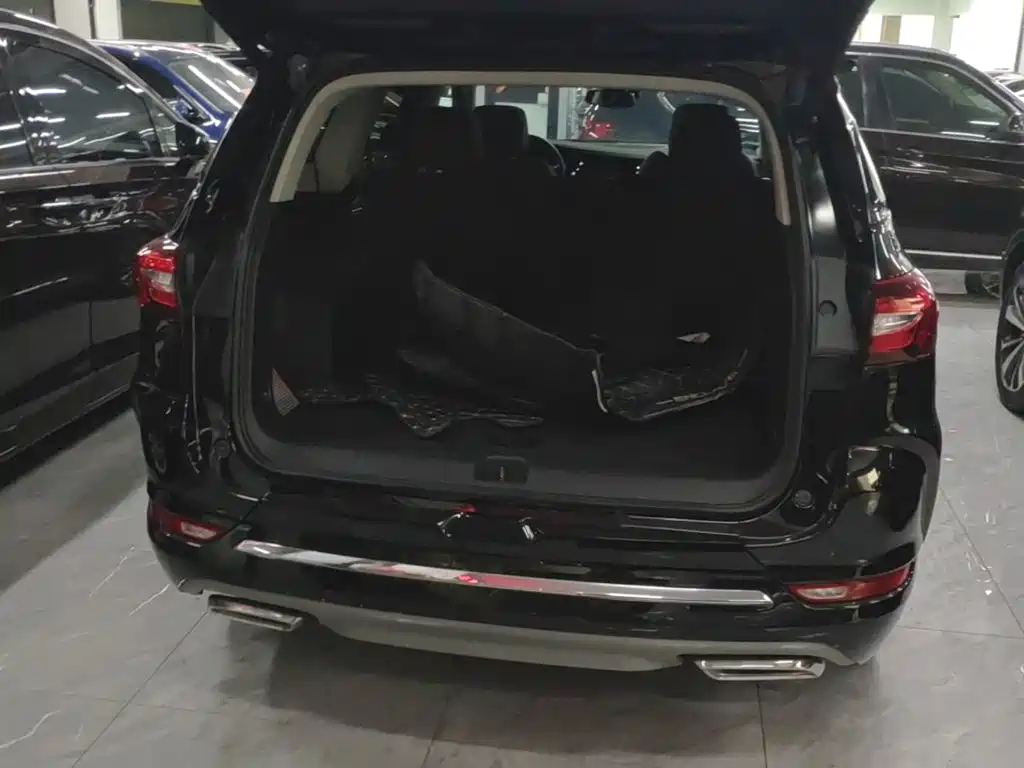 Фото 19 - Buick Enclave