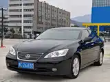 Фото 1 - Lexus ES