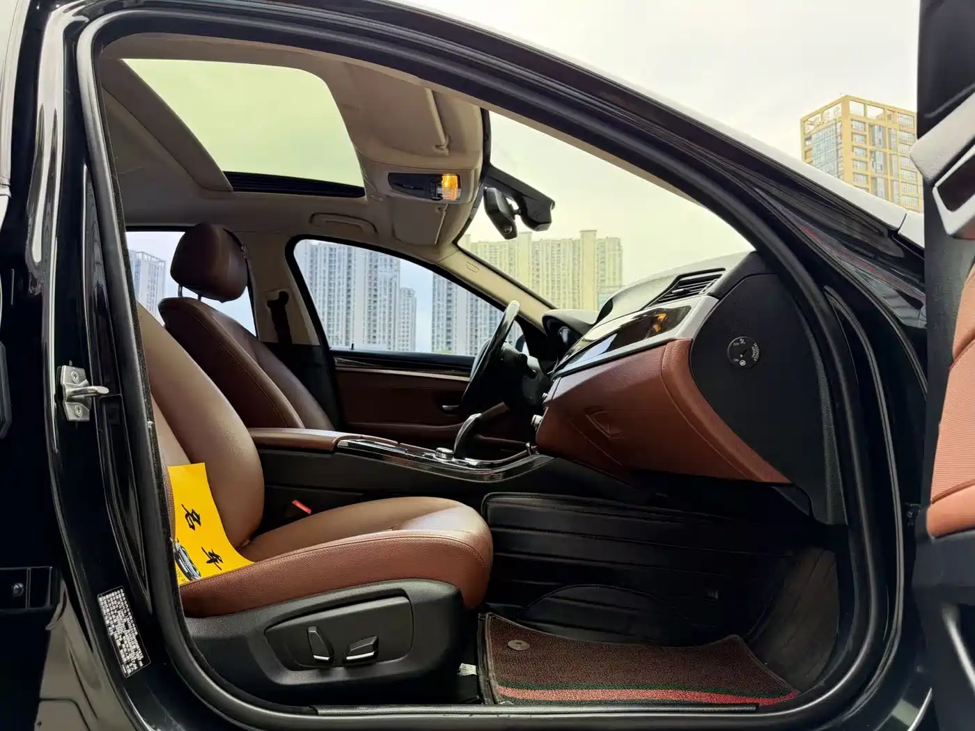 BMW 5 Series 2017 525Li Leading Edition фото 8