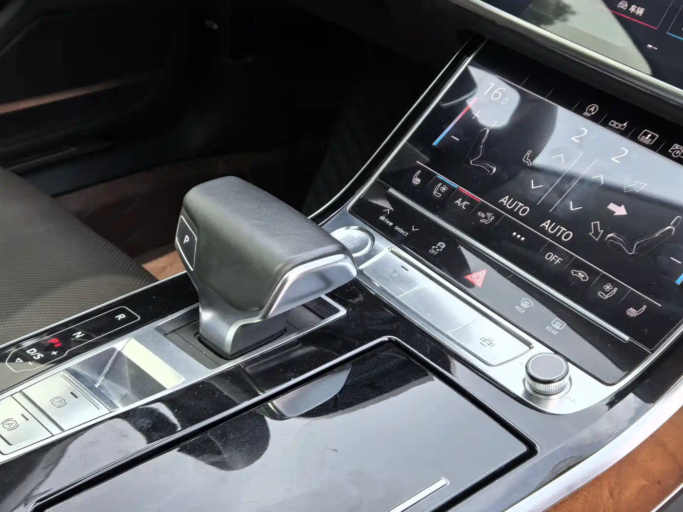 Audi A8 2019 Plus A8L 50 TFSI quattro Luxury фото 13
