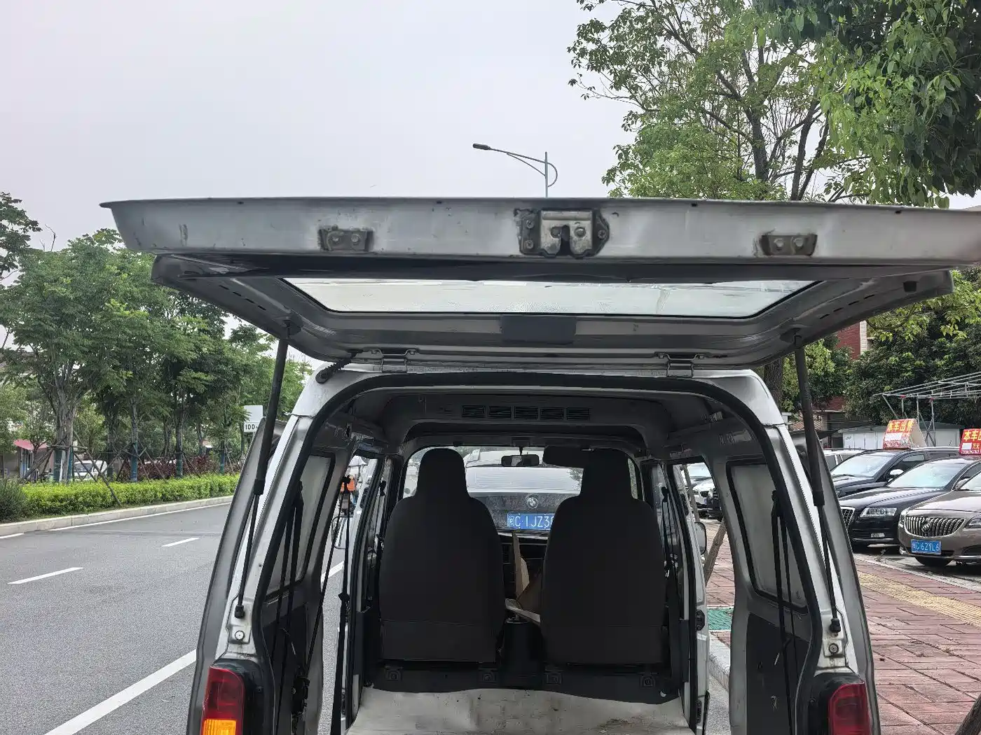 Wuling Motors Wuling Zhiguang 2017 2015 1.2L Utility LSI
