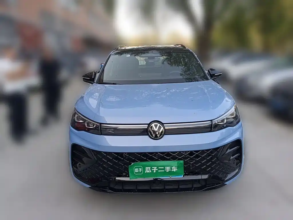 Фото 2 - Volkswagen Tiguan L