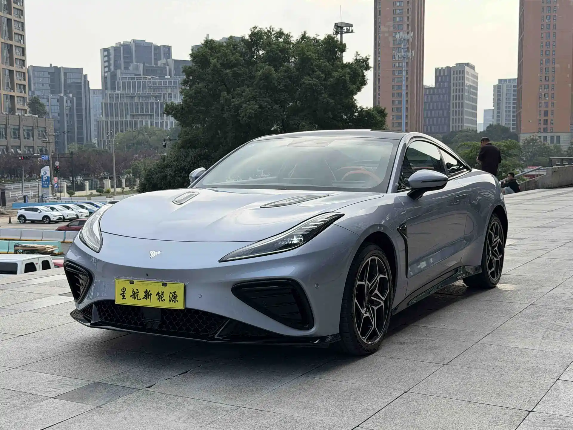 Photo 1 - Nezha Auto Nezha GT