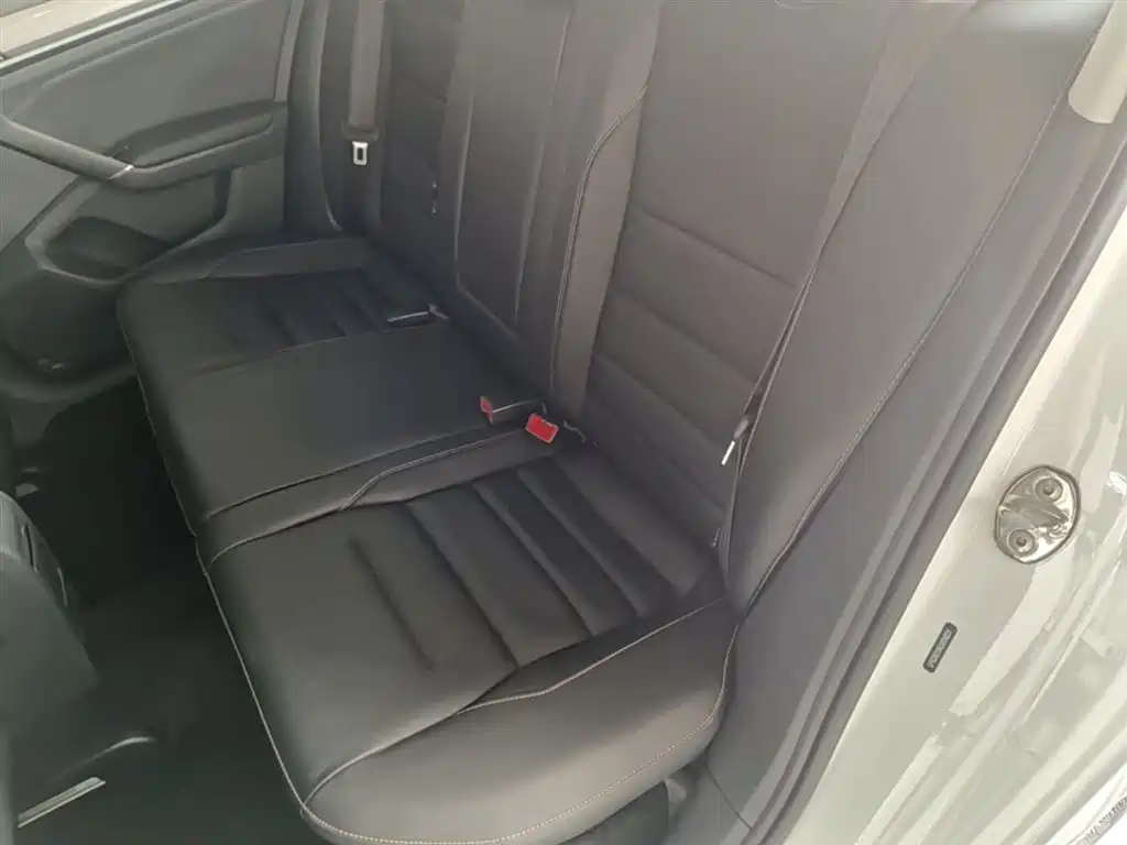 Volkswagen Bora 2018 1.5L Automatic Comfort фото 17