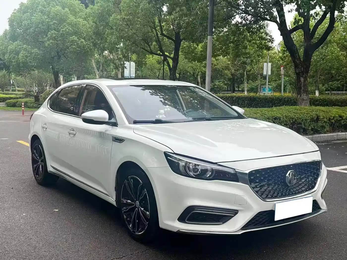 MG MG6 2018 2017 20T Automatic Trophy Premium Internet Edition China V