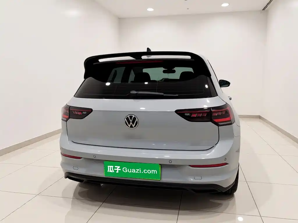 2025 Volkswagen Golf
