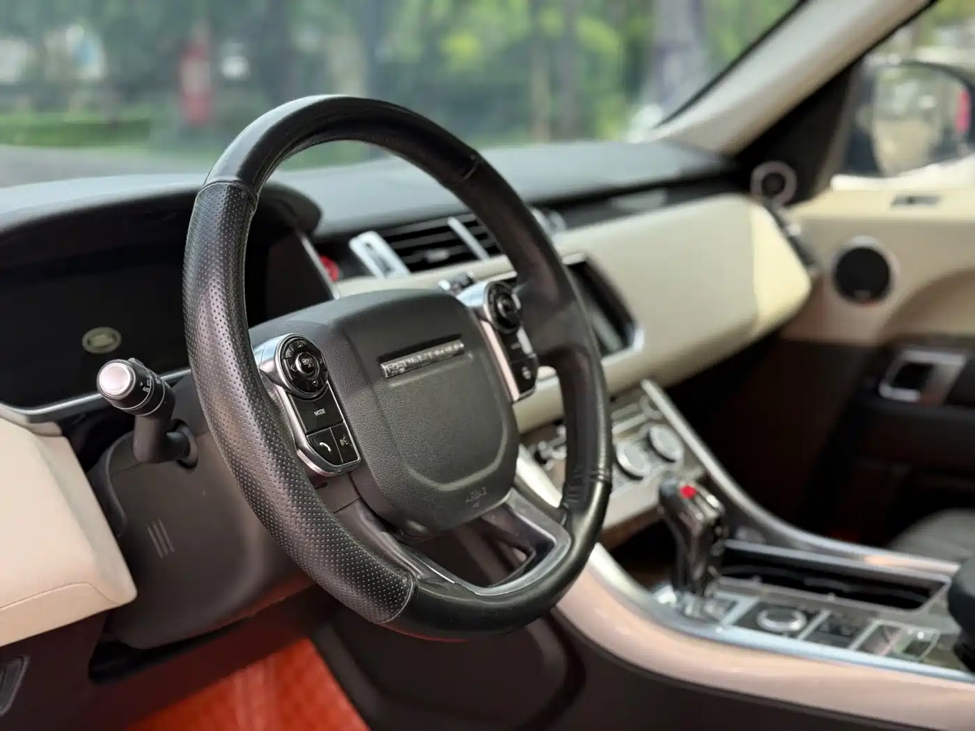 Land Rover Range Rover Sport 2014 3.0 SC V6 HSE фото 6