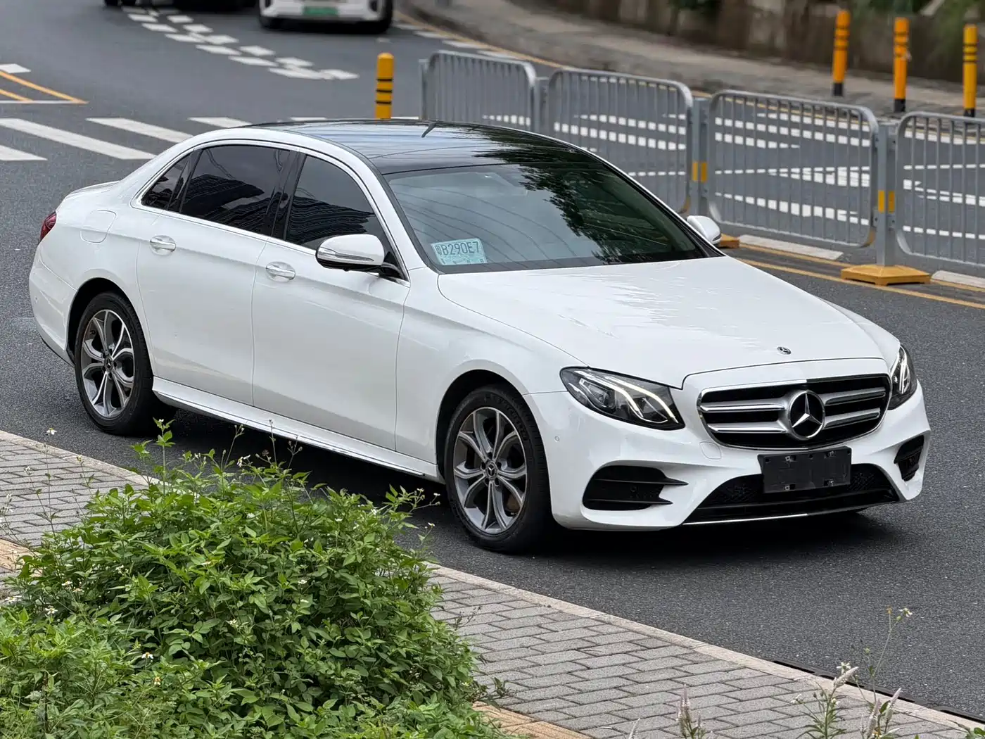 Mercedes-Benz E-Class 2020 Facelift E 300 L Sport Fashion фото 3